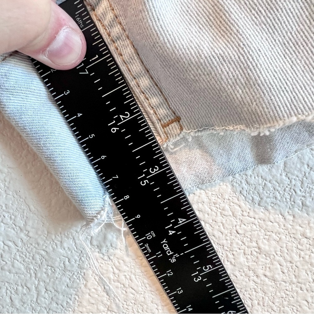 Wild Fable Button Fly Super High Rise Cut Off Light Wash Jean Shorts Sz 12 NWT - Picture 6 of 9